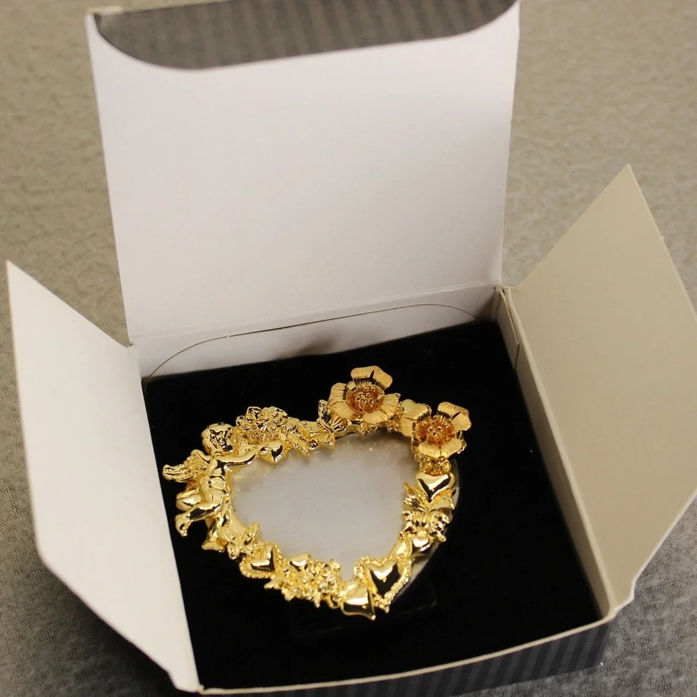 Avon‎ Heart Frame with Earrings Women Gold Tone 1995 Cherub Floral Vintage Gift
